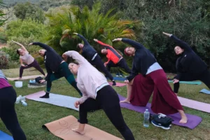 Practicar yoga rodeado de naturaleza virgen - Retiro Yoga Huelva